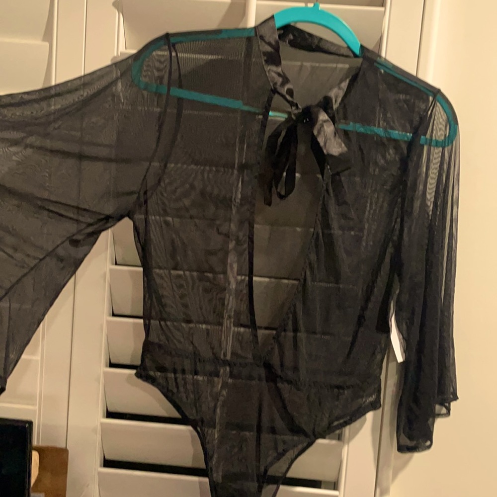 Gorgeous deep V Teddy w bell sleeves & tie @ neck